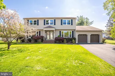 14 Dov Place, Kendall Park, NJ 08824 - Photo 1