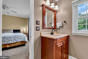 23 N Rhoda St, Monroe Township, NJ 08831 - Photo 31