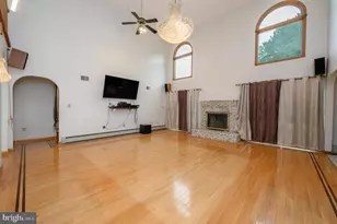 4 Drinking Brook Rd, Monmouth Junction, NJ 08852 - Photo 13