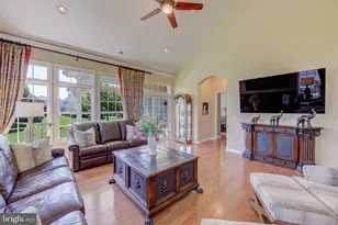 14 Cobblestone Blvd, Monroe Township, NJ 08831 - Photo 21