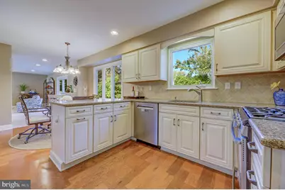 [Address not provided], Plainsboro Township, NJ 08536 - Photo 15