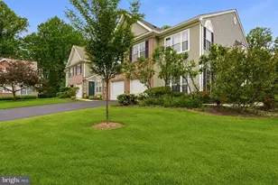 101 Wellington Park Dr, South Brunswick Township, NJ 08540 - Photo 3
