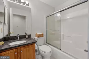 804 Dahlia Cir, Dayton, NJ 08810 - Photo 31