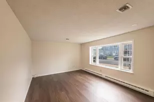 243 Mayflower Way, Monroe Township, NJ 08831 - Photo 5