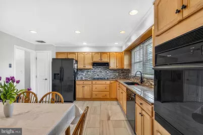 1305 Carlisle Road, North Brunswick Township, NJ 08902 - Photo 7