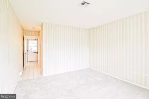 332 Quinton Dr, Monroe Township, NJ 08831 - Photo 21