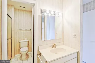 332 Quinton Dr, Monroe Township, NJ 08831 - Photo 15