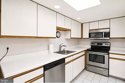 332 Quinton Drive, Monroe Township, NJ 08831 - Photo 13