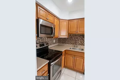 48 Ellen Heath Drive, Old Bridge Township, NJ 07747 - Photo 5