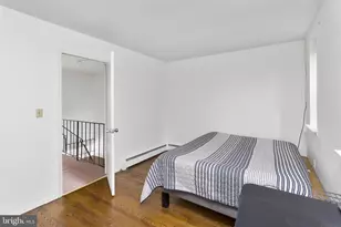 323 Gills Ln, Iselin, NJ 08830 - Photo 19