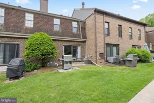 323 Gills Ln, Iselin, NJ 08830 - Photo 29