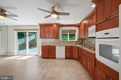 16 Venus Road, South Amboy, NJ 08879 - Photo 7