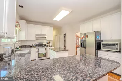 1 Bunting Court, Plainsboro Township, NJ 08536 - Photo 17