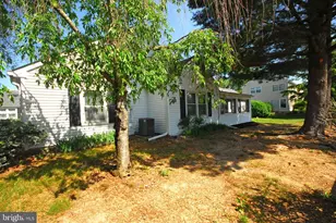 276A Milford Ln, Monroe Township, NJ 08831 - Photo 37