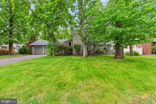4 Taylor Dr, New Brunswick, NJ 08901 - Photo 1