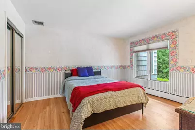 4 Taylor Drive, New Brunswick, NJ 08901 - Photo 13