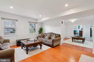 12 Mackenzie Ln, Plainsboro Township, NJ 08536 - Photo 5