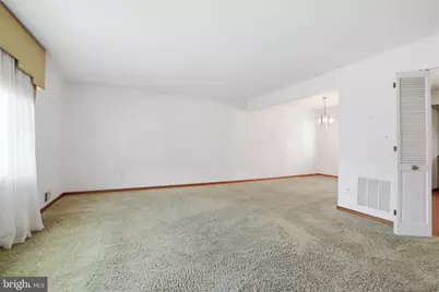 11 Reo Court, Colonia, NJ 07067 - Photo 7