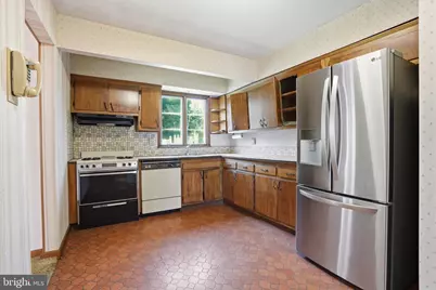 11 Reo Court, Colonia, NJ 07067 - Photo 11