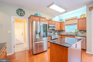 94 Providence Blvd, Kendall Park, NJ 08824 - Photo 25