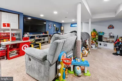 81 Lockwood Avenue, Woodbridge Township, NJ 07095 - Photo 19