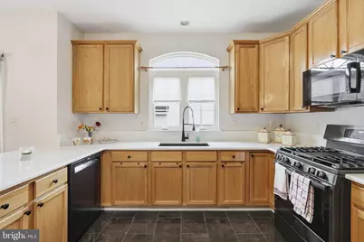 74 Kelly Way, Monmouth Junction, NJ 08852 - Photo 13