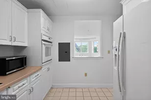 2206 Windrow Dr, Plainsboro Township, NJ 08540 - Photo 11