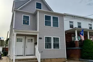 273 Oak St, Perth Amboy, NJ 08861 - Photo 3