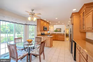 26 Kinglet Dr South S, Cranbury Township, NJ 08512 - Photo 17