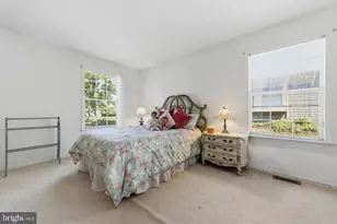 9 Patrick Henry Ct, Monroe Township, NJ 08831 - Photo 13