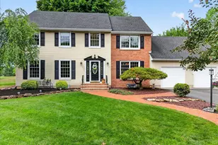 53 Wexford Dr, Monmouth Junction, NJ 08852 - Photo 1