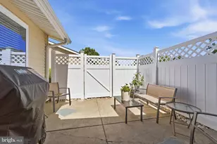 297 Yardley Dr, Monroe Township, NJ 08831 - Photo 27