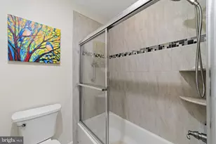 297 Yardley Dr, Monroe Township, NJ 08831 - Photo 15