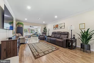 297 Yardley Dr, Monroe Township, NJ 08831 - Photo 7