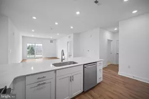 29305 Radford Ct, Monroe Township, NJ 08831 - Photo 13