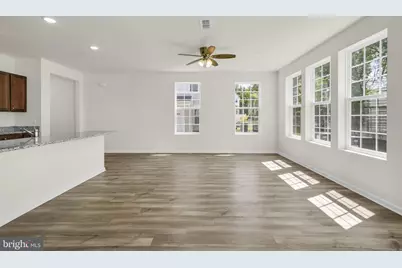 228 Park Ln, Dunellen, NJ 08812 - Photo 9