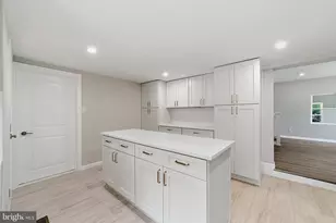 281 Friendship Rd, Cranbury Township, NJ 08512 - Photo 19