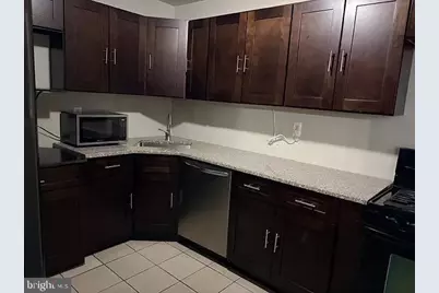 265 College Drive, Edison, NJ 08817 - Photo 5