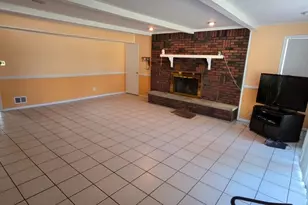 13 Tuscarora Cir, Old Bridge Township, NJ 08857 - Photo 7