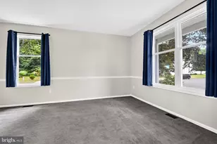 2 Wharton Ct, Kendall Park, NJ 08824 - Photo 7