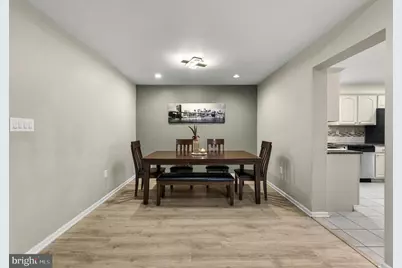 8 Henry Court, Plainsboro Township, NJ 08536 - Photo 3