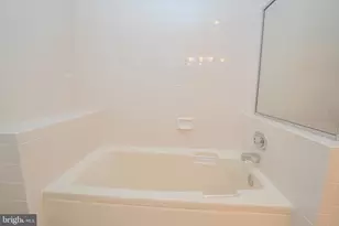 1 Rutland Ln, Monroe Township, NJ 08831 - Photo 23