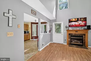 24 Amy Dr, North Brunswick Township, NJ 08902 - Photo 13