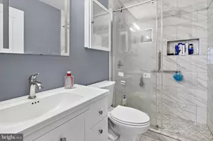 24 Amy Dr, North Brunswick Township, NJ 08902 - Photo 17