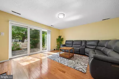 90 Tennyson Drive, Plainsboro Township, NJ 08536 - Photo 7