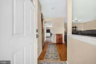 111 Sassafras Ct, North Brunswick Township, NJ 08902 - Photo 5
