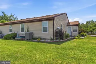 11B John Hancock, Monroe Township, NJ 08831 - Photo 27