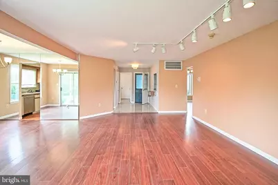 2 Bristol Court #A, Monroe Township, NJ 08831 - Photo 5