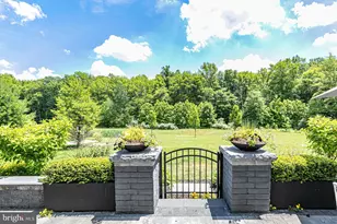 40 Inverness Dr, Kendall Park, NJ 08824 - Photo 5