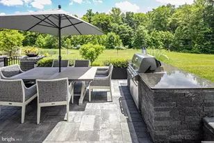 40 Inverness Dr, Kendall Park, NJ 08824 - Photo 29